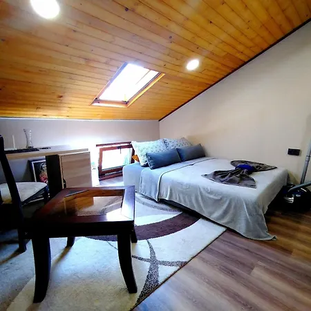 Apartment Budget With Breakfast #4